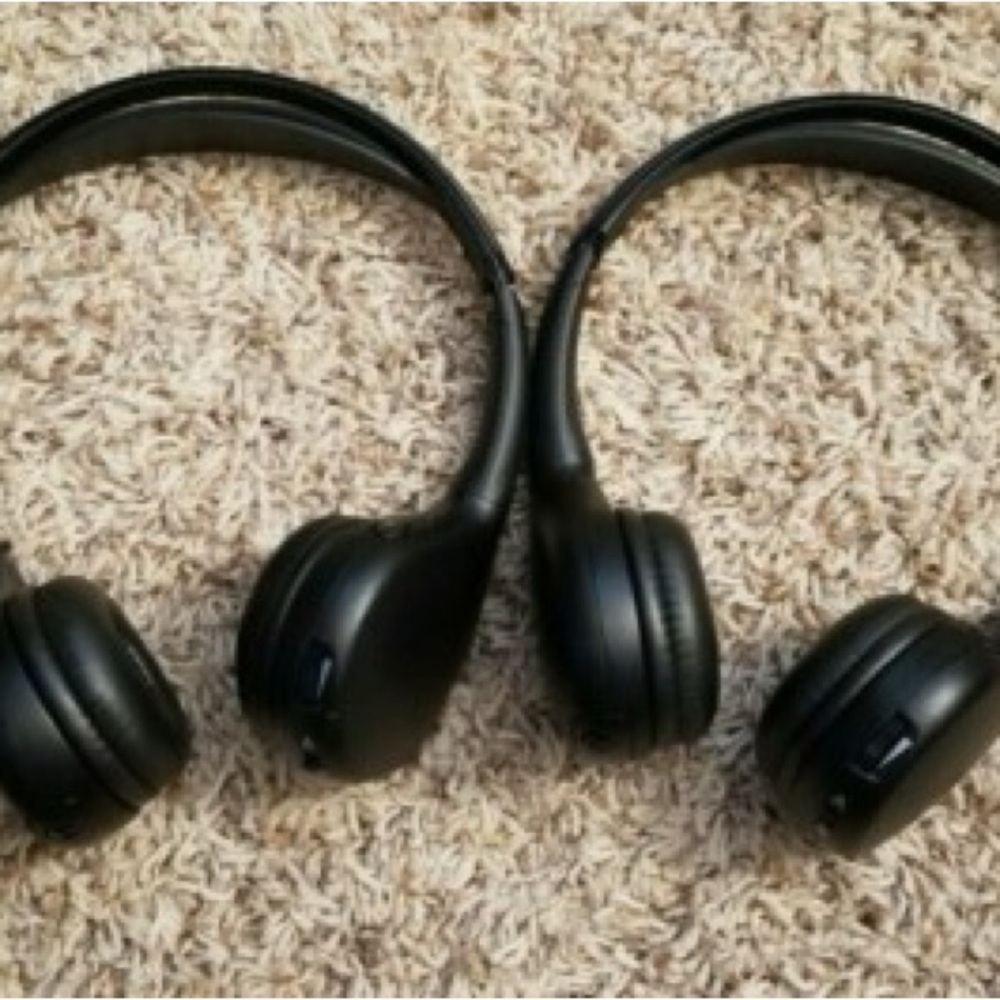 SET Wireless Headphones For A 2017 Arcadia Denali